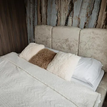 Ah Albelli Ii Free Parking Apartmán Košice